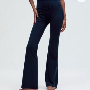 Lulu pants navy blue